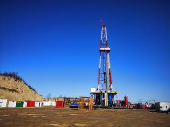 延長石油車載式壓力測試裝置使用現(xiàn)場（工作壓力：0~110MPa)